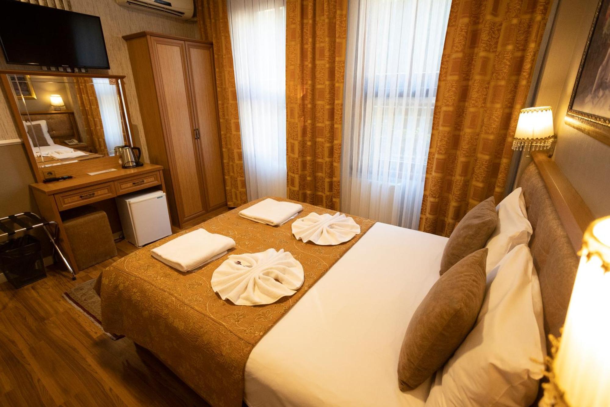 Tashkonak Studio Suites Istanbul Exteriör bild